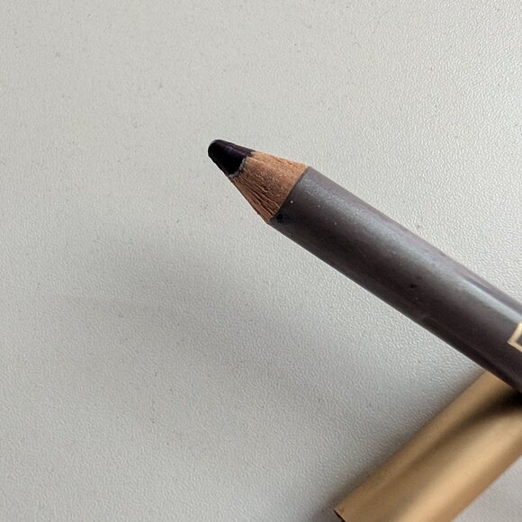 L'OREAL Le Grand Kohl Perfectly Soft Liner Le Plum Full Size .07oz - Picture 4 of 6